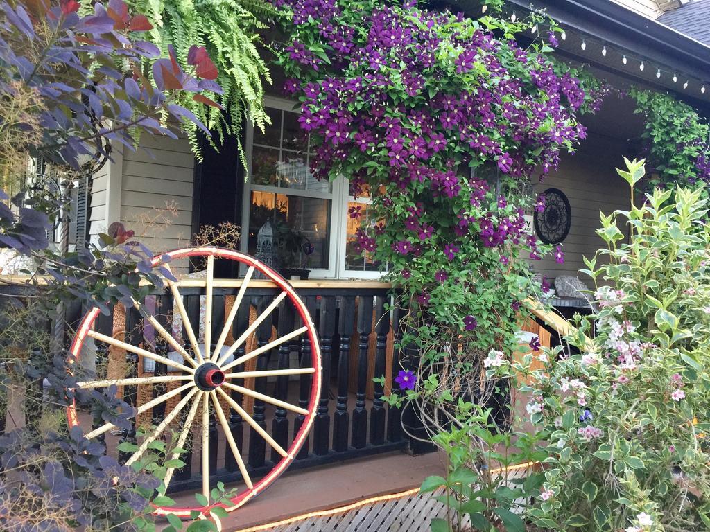 Serenity Ranch Bed & Breakfast Ancaster Eksteriør billede