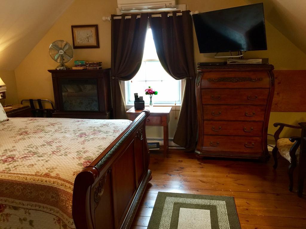 Serenity Ranch Bed & Breakfast Ancaster Eksteriør billede